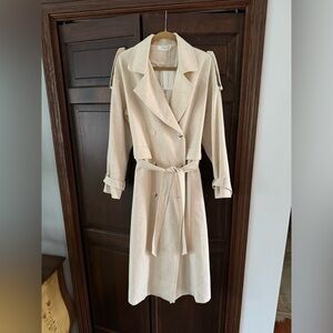 Commense Cream Linen-Blend Top with Soft Texture